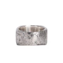 Diamond Side Rabbit Head Ring 11 Diamond Side Rabbit Head Ring -Online Clothing Store IMG 5240