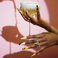 Press-on Nails -Online Clothing Store nailssquare